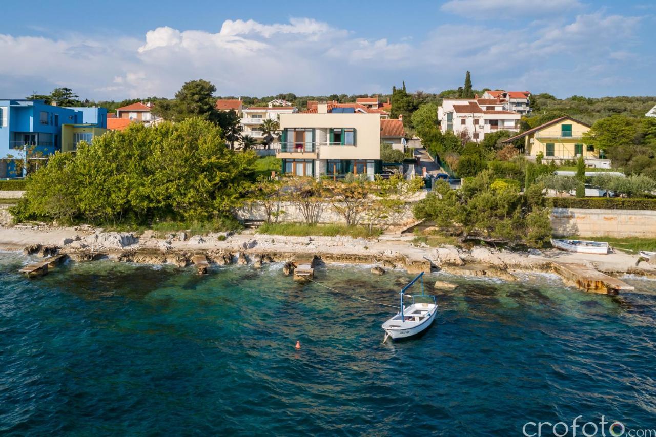 Villa Niko Kozino Luaran gambar