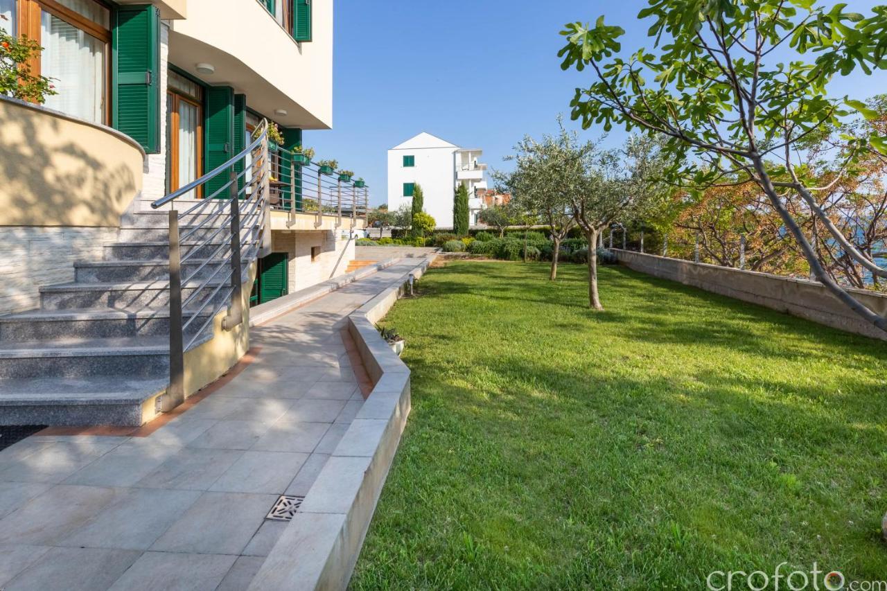 Villa Niko Kozino Luaran gambar
